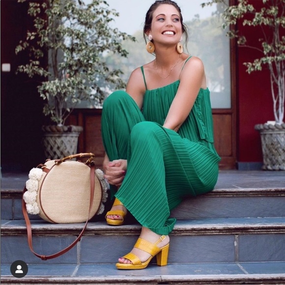 Talia Benson Kelly Green Pleated Wide Leg Jumpsuit Spaghetti Strap Flutter L - Picture 1 of 16